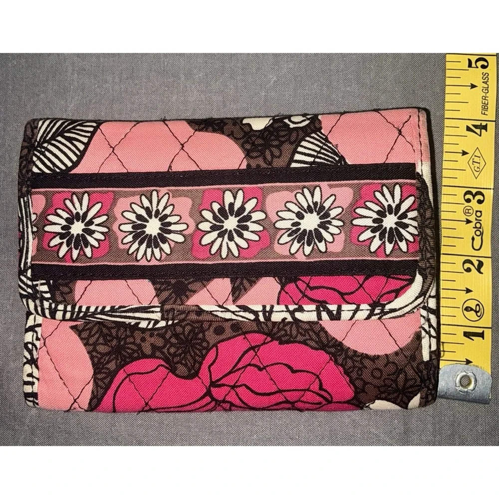 Vera Bradley Floral Quilted Multicolor Zip-Around Women's Wallets Lot of 2 - Picture 7 of 9